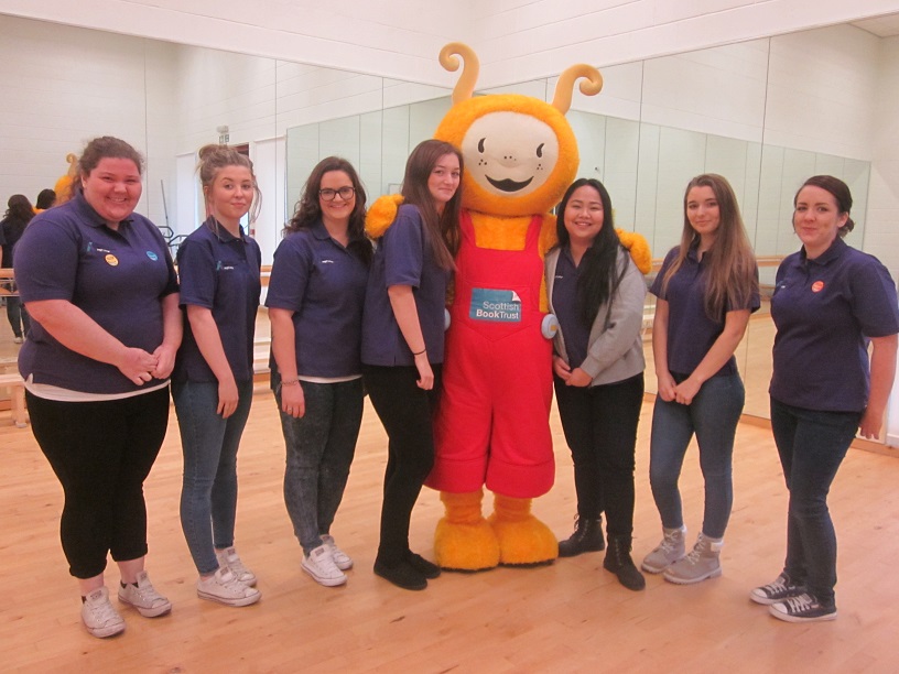 Childcare Students at Bookbug Event